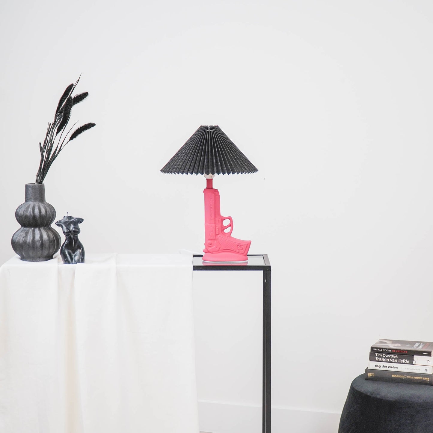Tafellamp - Pistool - Keramiek - Neon Roze - 15x9x32cm