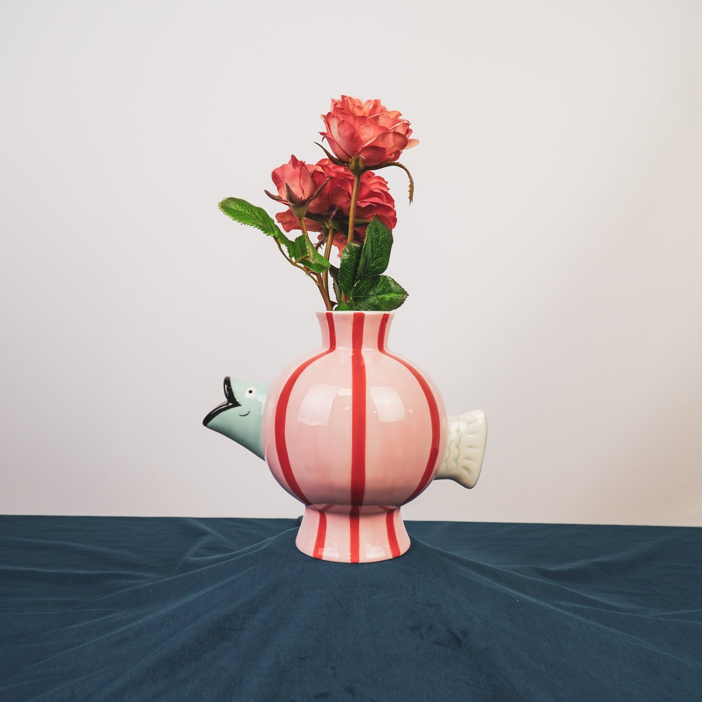 Vaas -Bloemvaas Zwemmende Vis- Dolomiet - Roze/Mint/Rood- 21.5x13x17cm