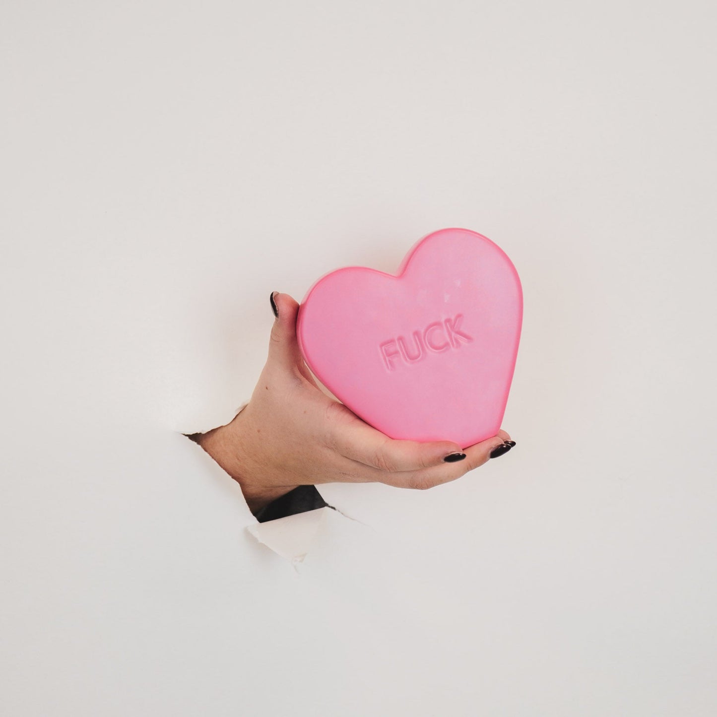 Ornament- Snoephart Beeld 'FUCK'- Keramiek- Fluor Roze- 13x4x11,5cm
