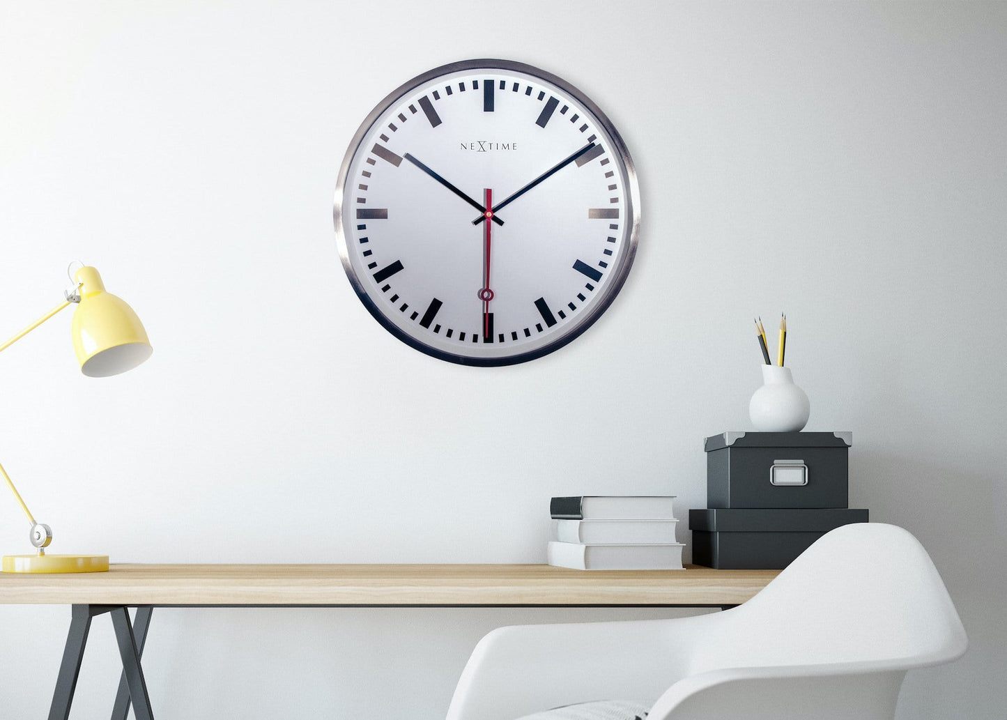 Wall clock- 55 cm - Aluminium - 'Super Station Stripe'