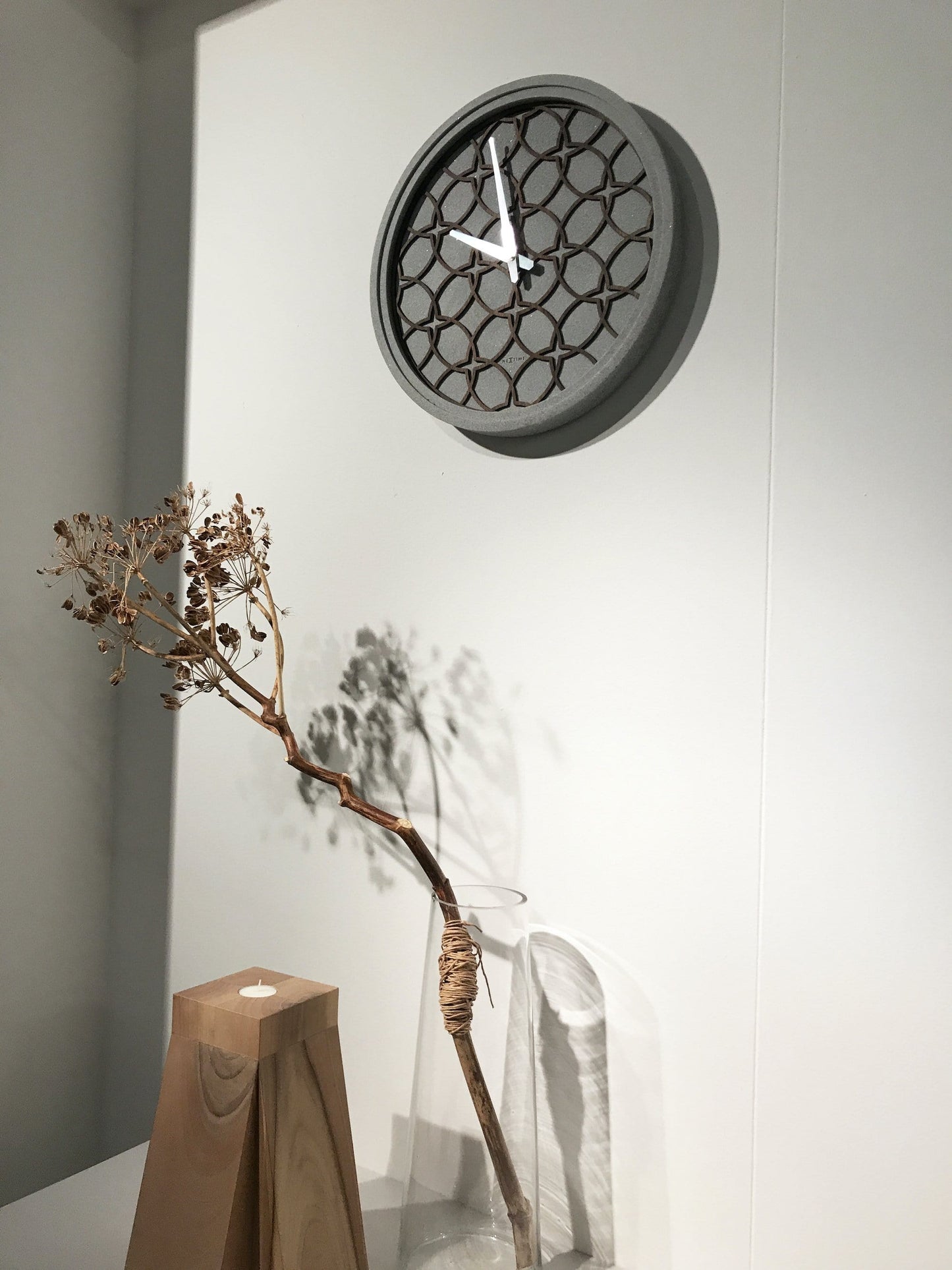 Wall Clock - 39.5 cm - Polyresin/Wood - 'Concreto love'