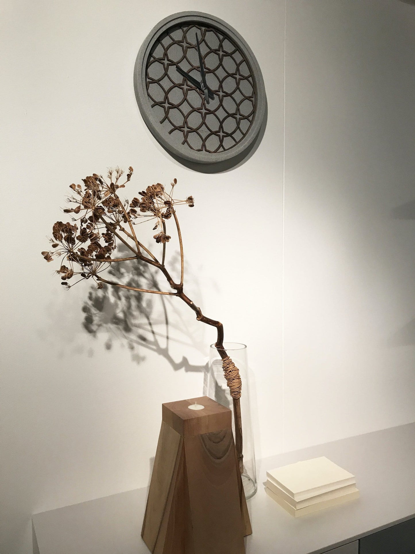 Wall Clock - 39.5 cm - Polyresin/Wood - 'Concreto love'