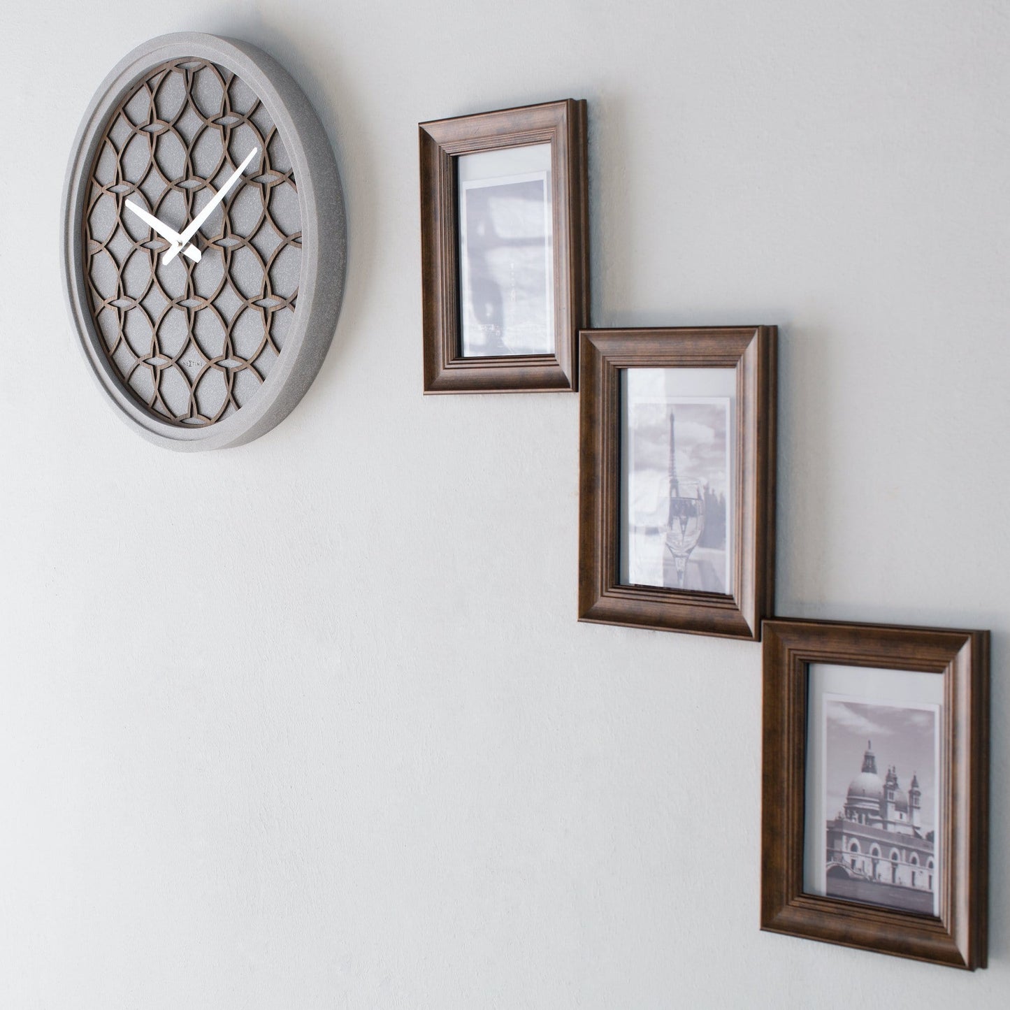 Wall Clock - 39.5 cm - Polyresin/Wood - 'Concreto love'