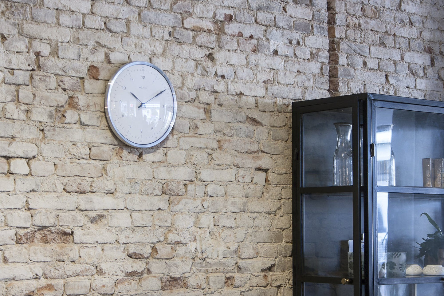 Wall clock- 33 cm - Metal - Dome Shaped Glass- '60 Minutes'