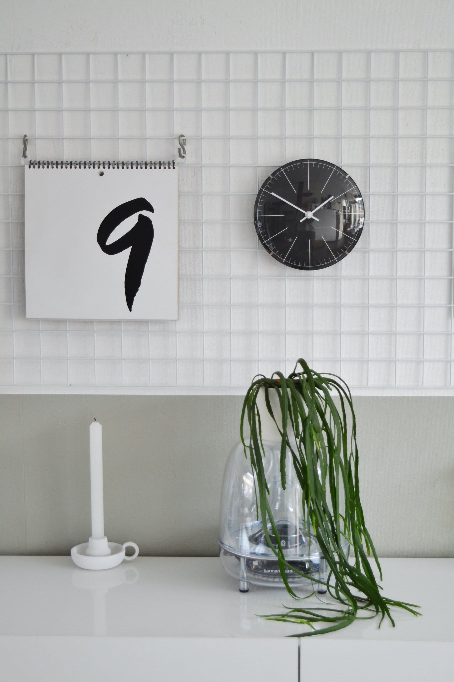 Wall clock/ Table clock- 20 cm- Glass - Dome Shaped Glass- 'Big Stripe Mini Dome'