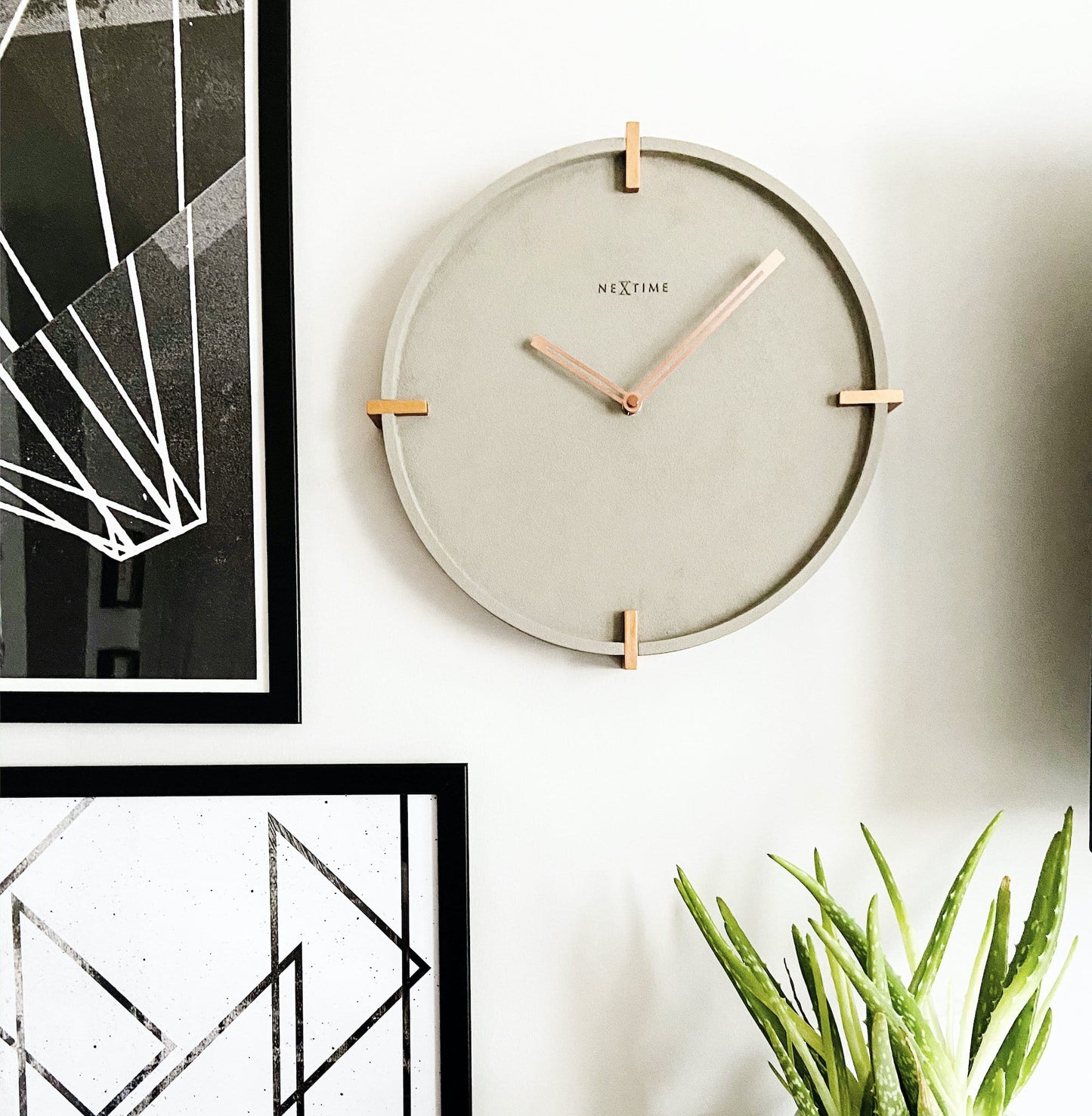 Wall clock - 32 cm - Concrete - 'Mohawk Wall'