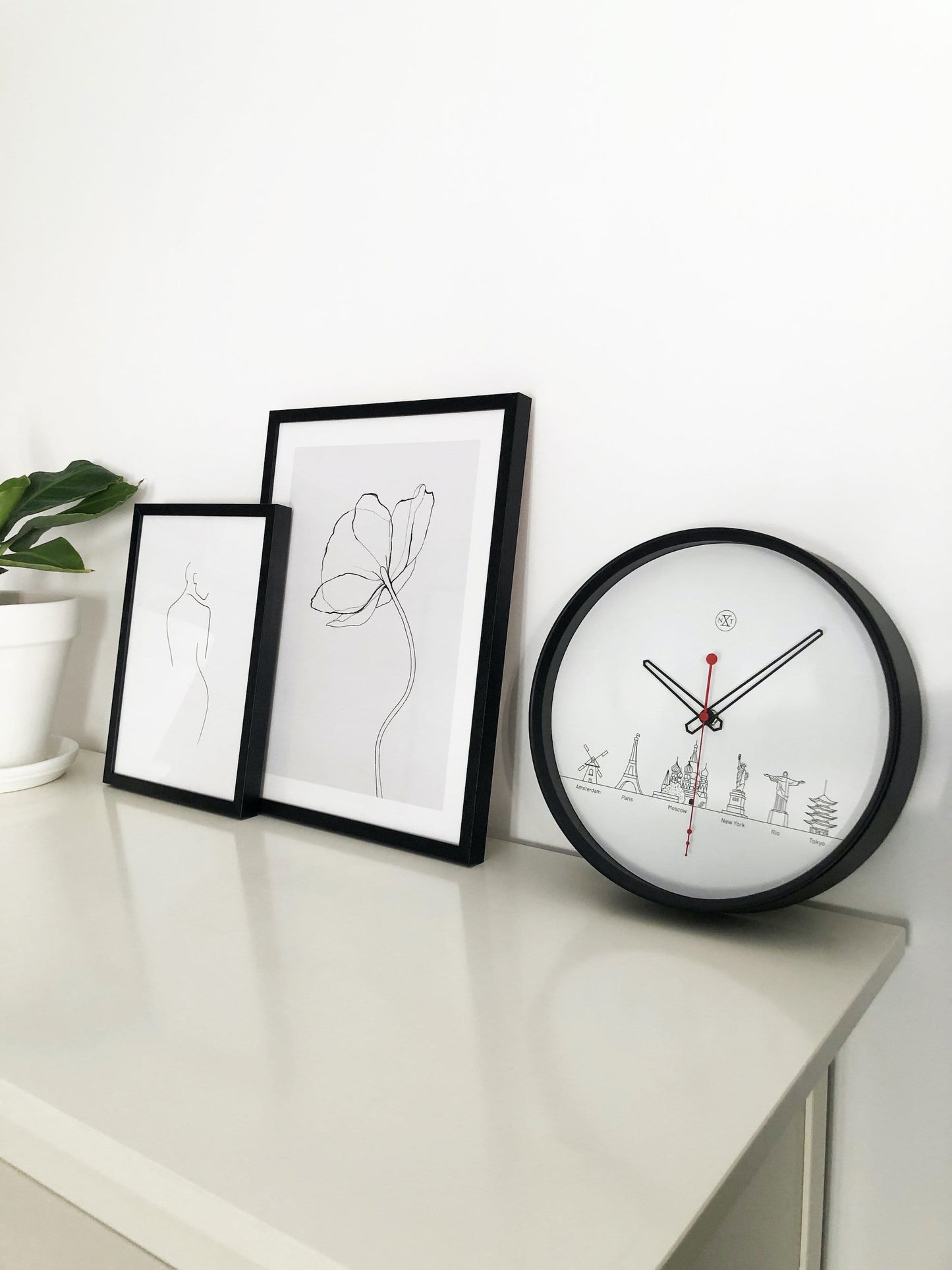 Wall clock - 30 cm - Plastic - 'Worldtour'