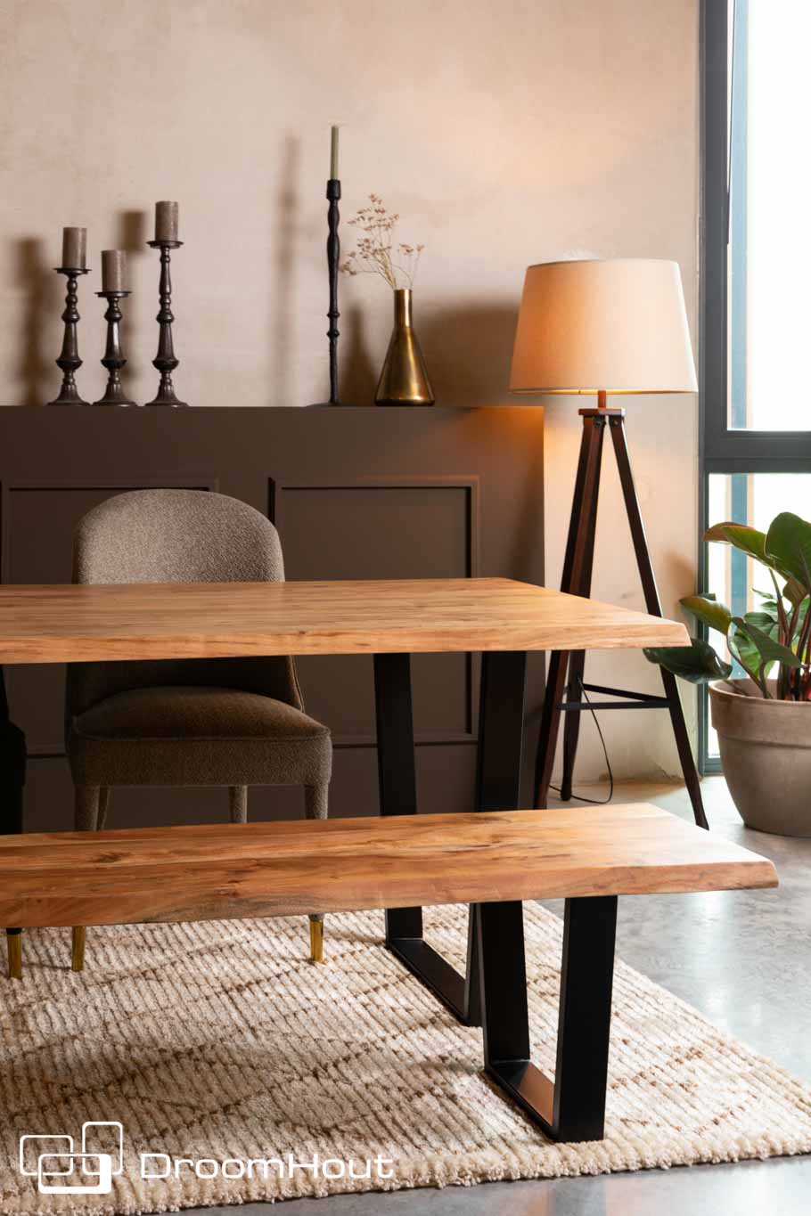 Eettafel Dutchbone Aka (ook met eetkamerbank)
