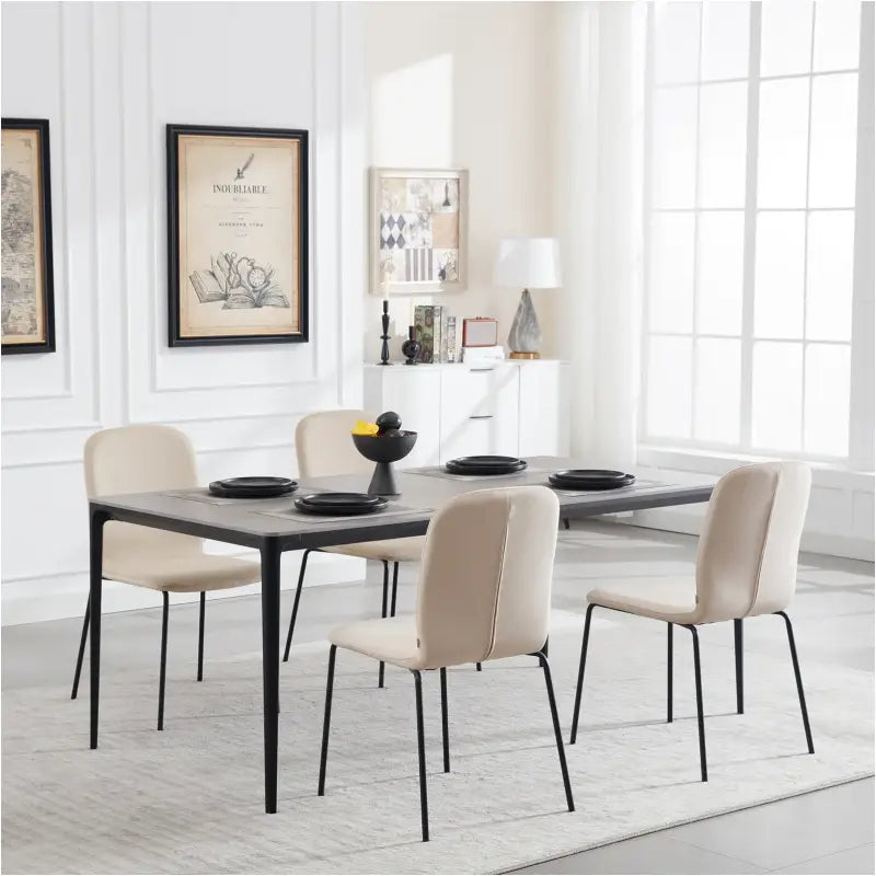 BukkitBow - Set van 4 Eetkamerstoelen - Fluweel en Metaal - Stapelbare Stoelen