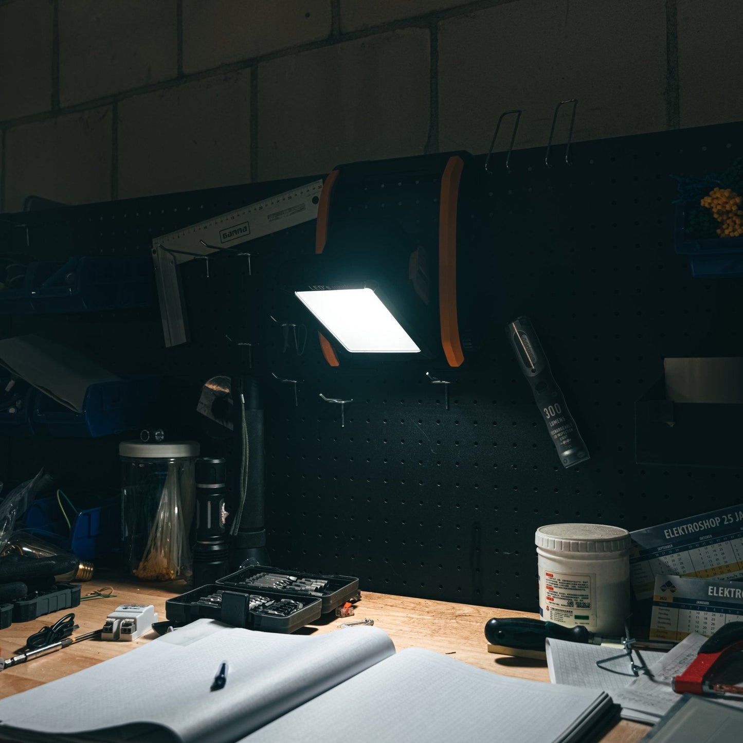 LED's Work 18V Draadloze LED Werklamp 2900 - Werkt op accu van Makita, Bosch, Dewalt, Milwaukee, Metabo – IP54