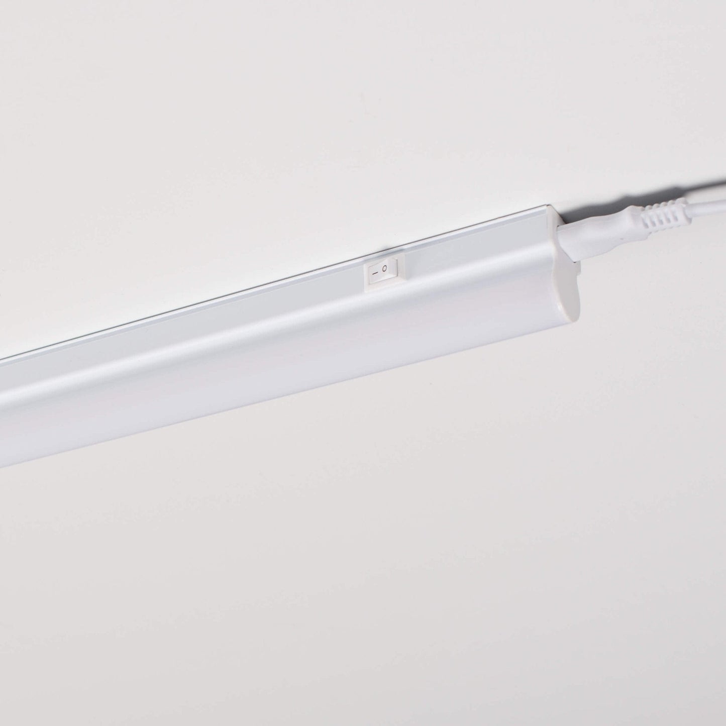 LED's Light Universele LED T5 balk 30 cm - voor kasten en keukens - Koppelbaar - 400 lm