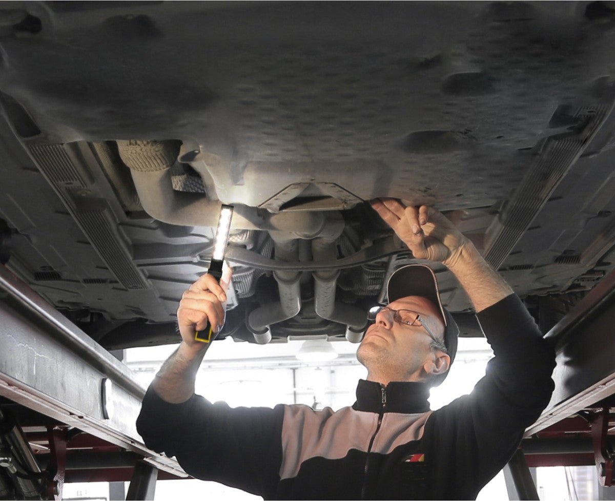 LED's Work Oplaadbare LED Werklamp op accu 600 - Werkt draadloos - Met magneet en haak