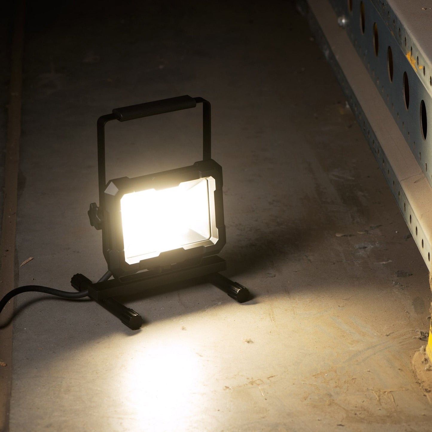 LED's Work Werklamp 4000 - Robuuste behuizing - Extra sterk snoer 150 cm - IP65 waterdicht - 50W