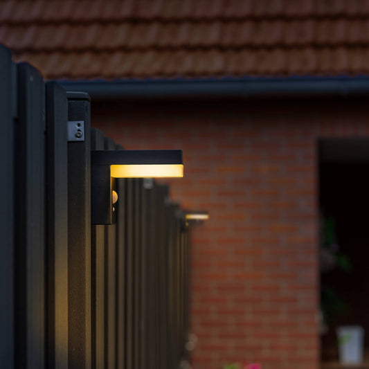 LED's Light RVS Solar LED Muurlamp met Bewegingssensor - Draadloos - Vierkant - 3 standen - Zwart