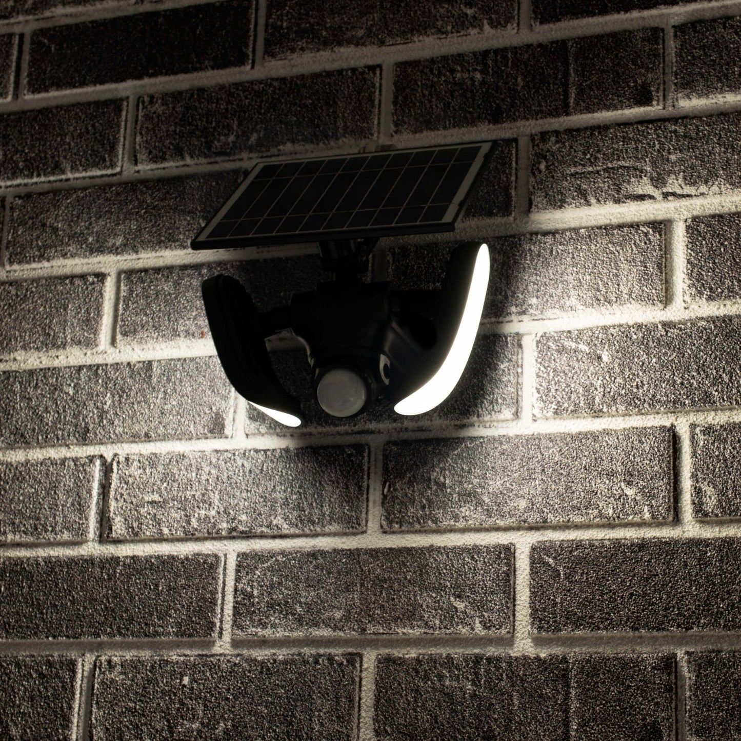 LED's Light Solar LED Buitenlamp met Bewegingssensor - 2 lichts - Automatisch aan/uit - Afneembaar paneel - Zwart