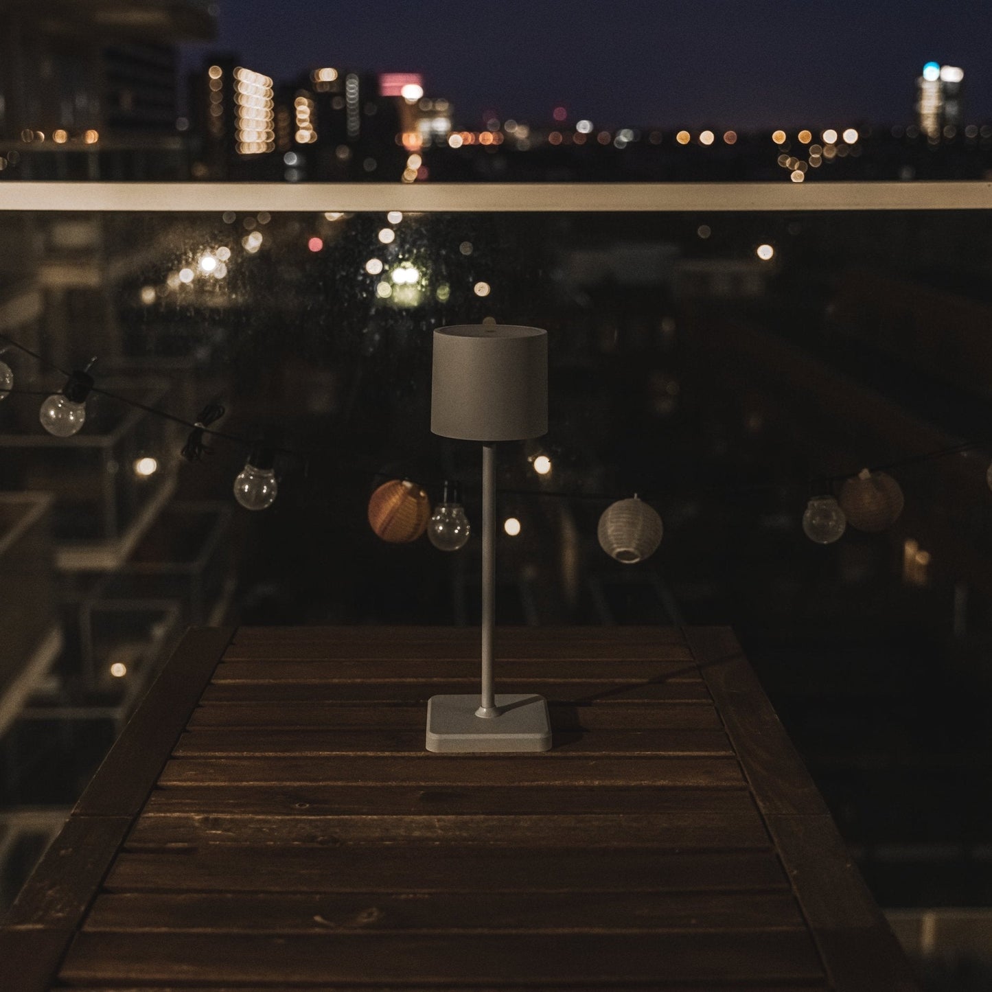 TouchDim Oplaadbare LED Tafellamp - Dimbaar via aanraking - Binnen en buiten - Grijs