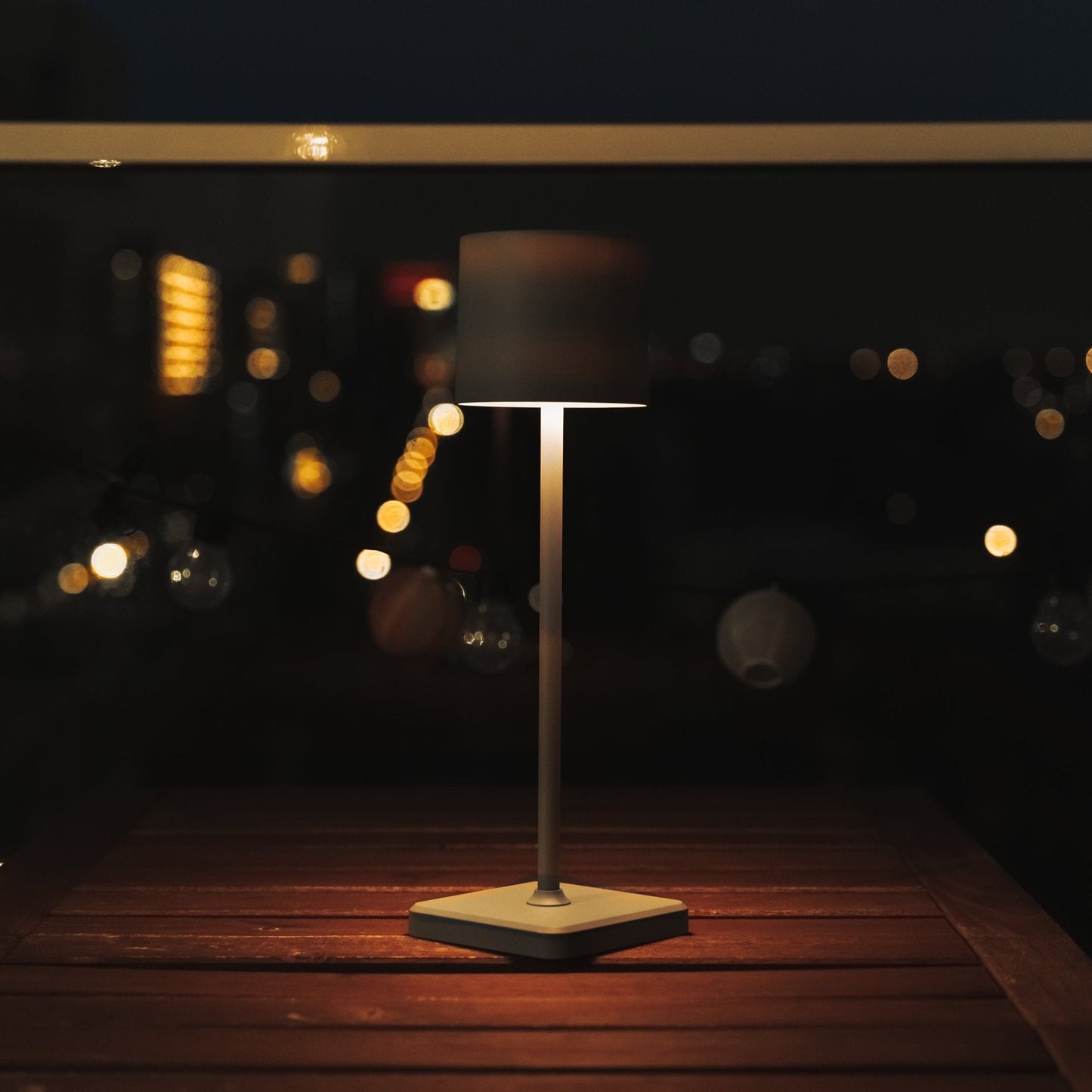 TouchDim Oplaadbare LED Tafellamp - Dimbaar via aanraking - Binnen en buiten - Grijs