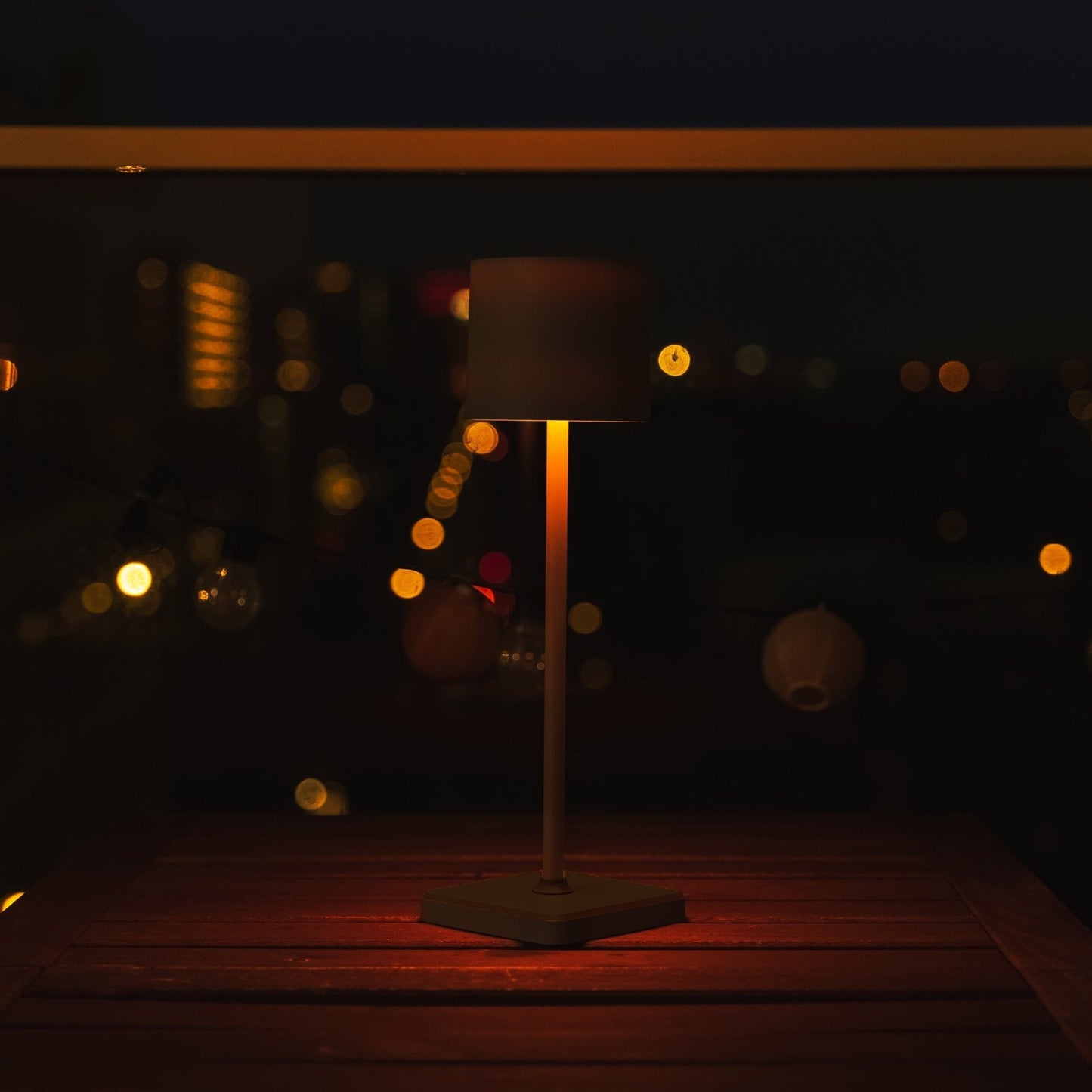 TouchDim Oplaadbare LED Tafellamp - Dimbaar via aanraking - Binnen en buiten - Zwart