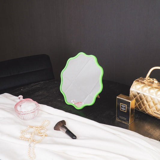 Spiegel - Make up Spiegel- Golvend Rond - Metaal - Fluor Groen - 25x1x25cm