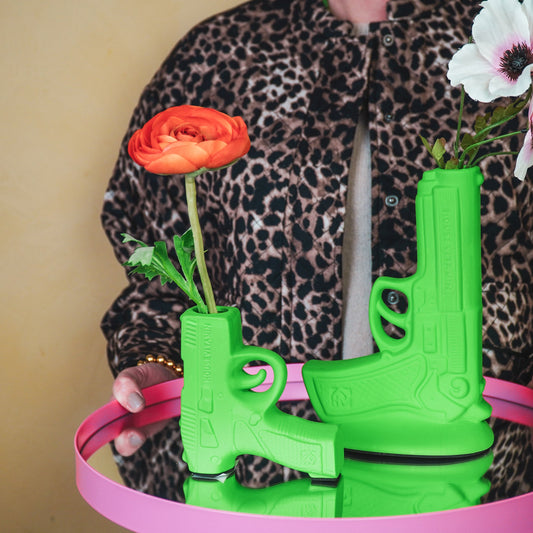 Vaas - Pistool - Keramiek - Fluor Groen - 12x5x12cm