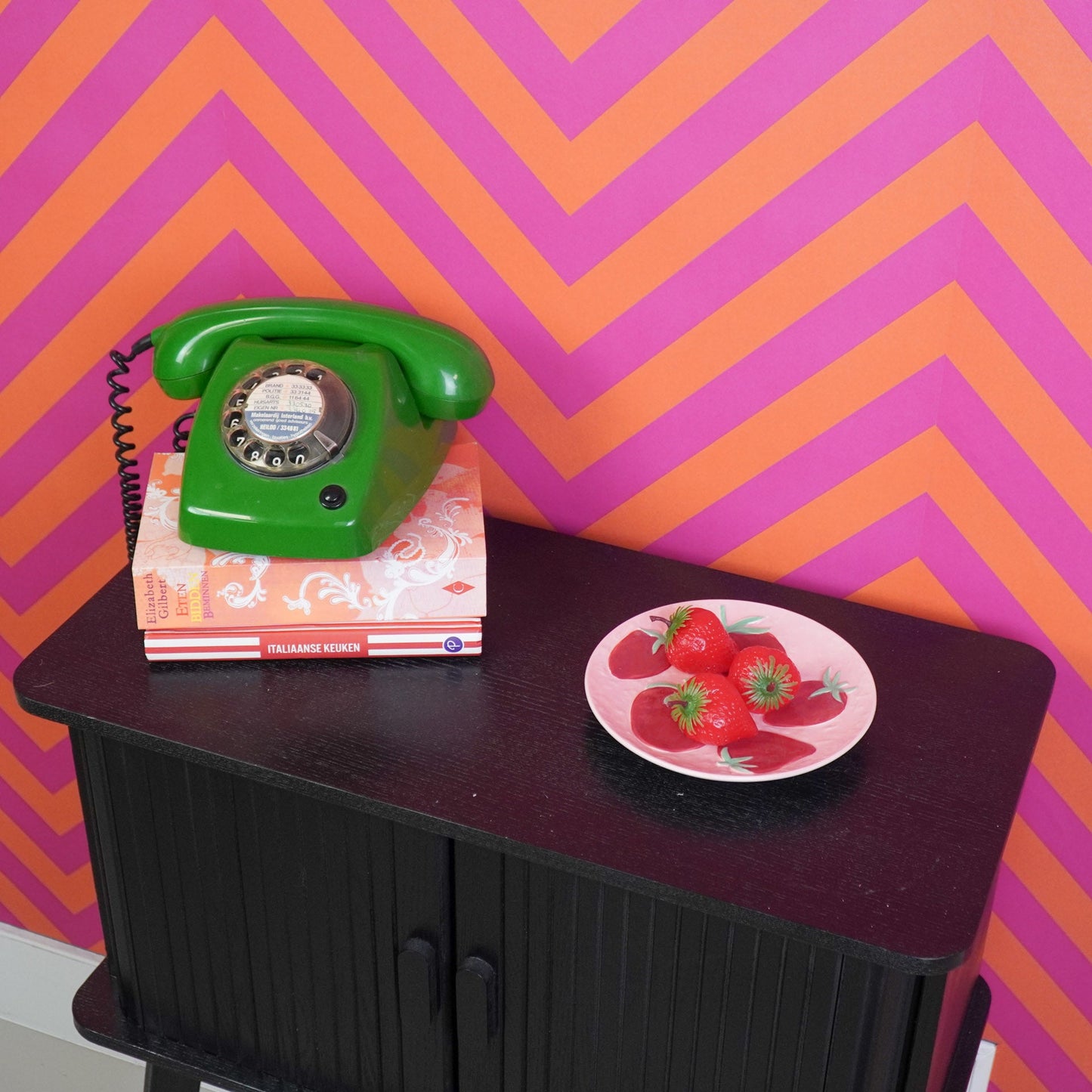 Decobord - Aardbei - Dolomiet - Roze/ Rood - 17,5x17,5x2cm