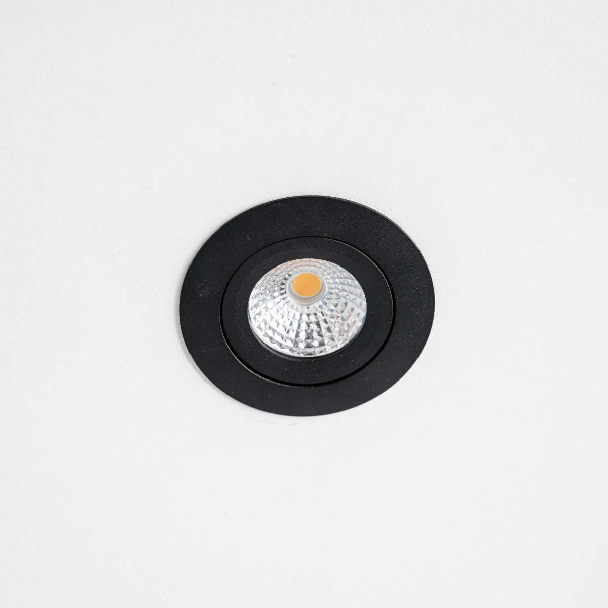 LED's Light Pro LED Inbouwspot Zwart - DimToWarm - Ø 68mm - Kantelbaar - Warm wit licht - CRI95- Dimbaar