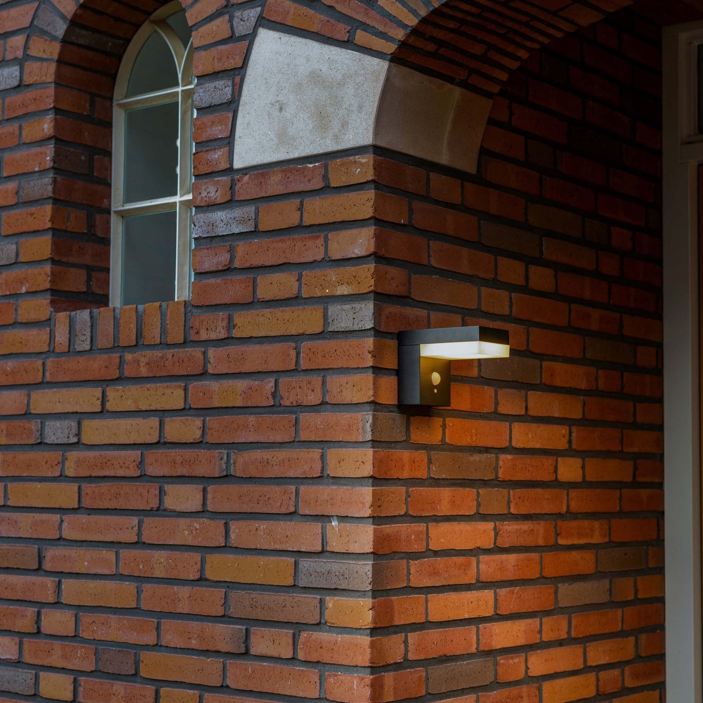 LED's Light RVS Solar LED Muurlamp met Bewegingssensor - Draadloos - Vierkant - 3 standen - Zwart